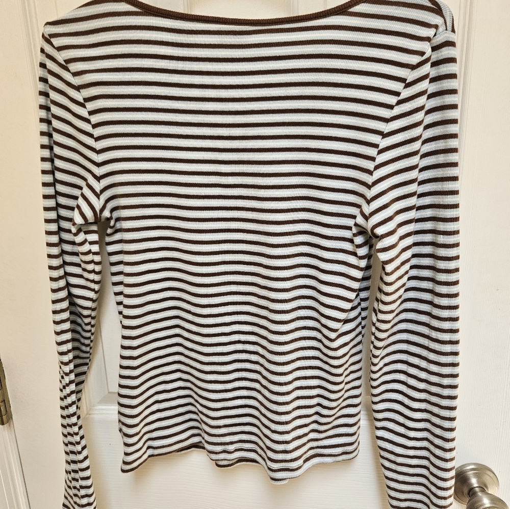 Levis Womens long sleeve tshirt